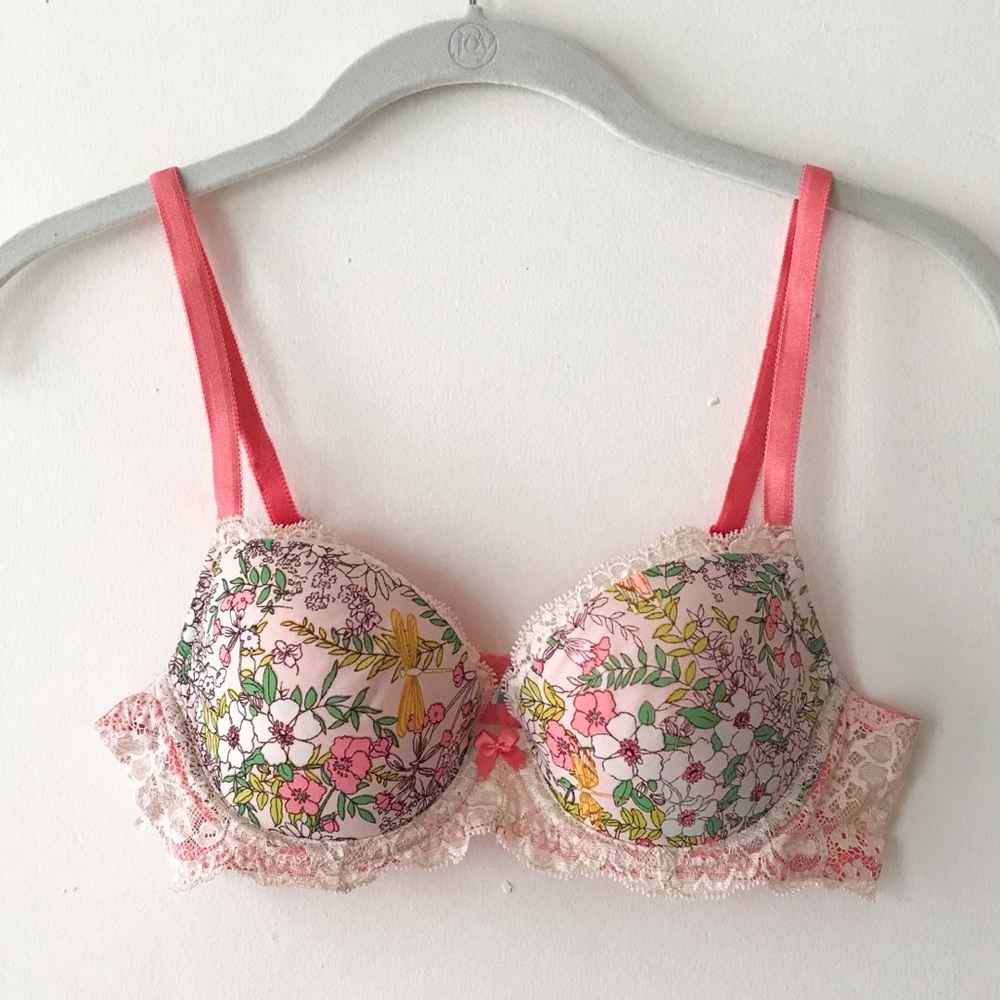 Victoria’s Secret Demi 32B